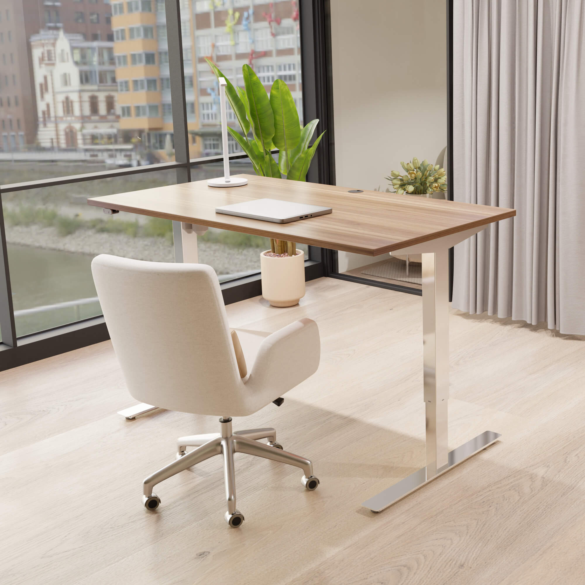 Electric Adjustable Desk | 160x80 cm | Walnut with chrome frame